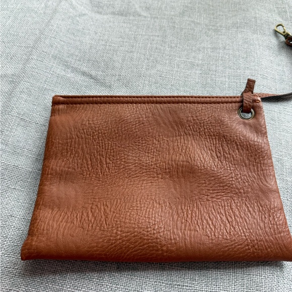 Street Level Black and Brown Totes with Structured Design - Picture 9 of 12